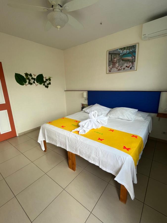 Hotel Douce Vague Сент-Люс Екстер'єр фото