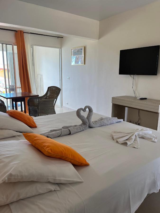 Hotel Douce Vague Сент-Люс Екстер'єр фото